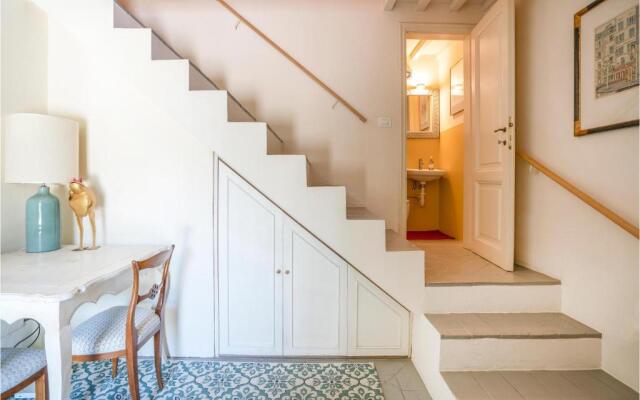 Stunning Home in Impruneta With 3 Bedrooms and Wifi