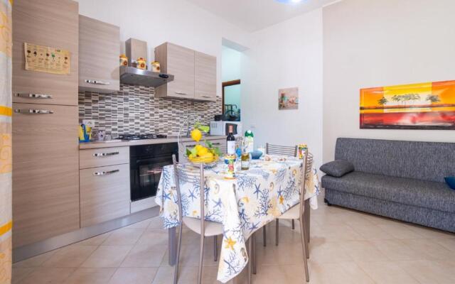 Villa Reby a 100mt dal mare di Gallina