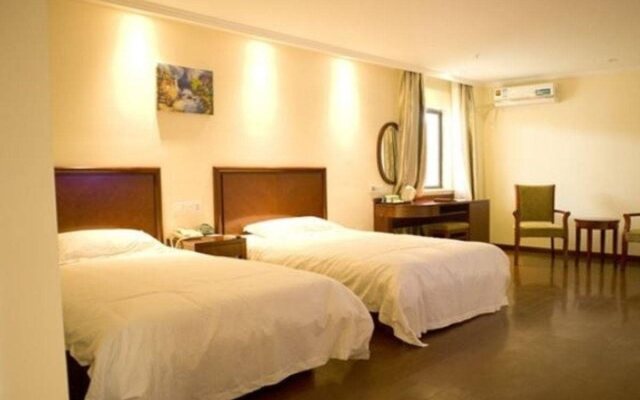 GreenTree Inn Suzhou Taiping Town High-speed North Station Express Hotel