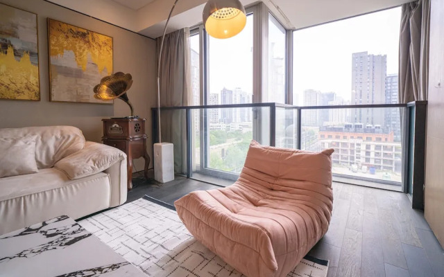 ZHome-Luxury Three bedroom Suite