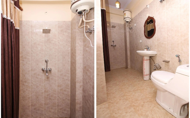 Oyo 15214 Mahal Rajwada Resort
