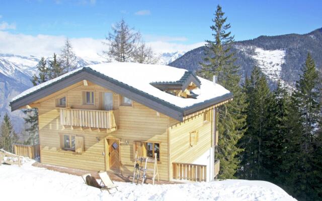 Chalet in La Tzoumaz With Sauna Views