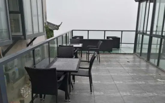 Moutain Top Sunrise Boutique Hotel
