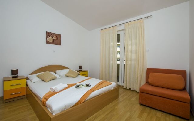 Apartments Srecko