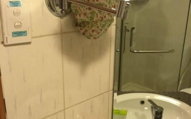 Tuan Viet Hotel
