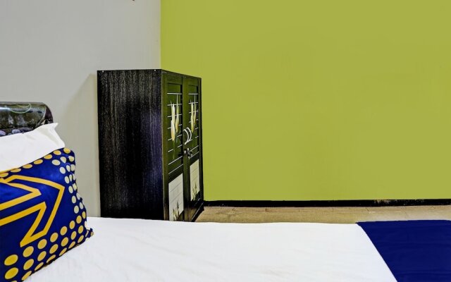 SPOT ON 91716 Kost Yy Syariah