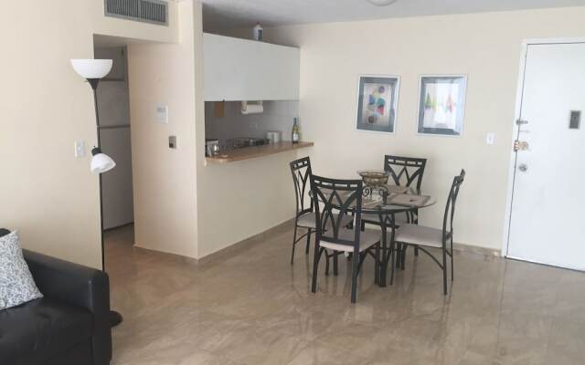 Marbella Del Caribe Beach Front Apt