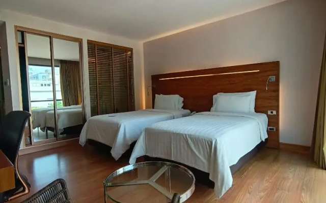 Sacha's Hotel UNO & UNO Express