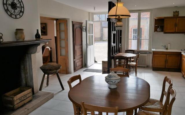 Gîte Mareau-aux-Prés, 4 pièces, 6 personnes - FR-1-590-140