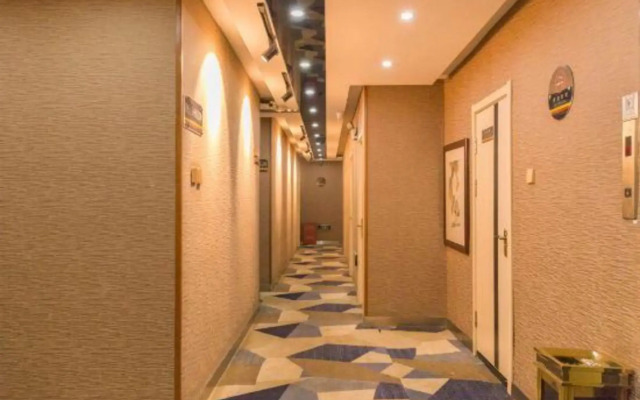 Suying Hotel (Changchun Railway Station Zhujiang)