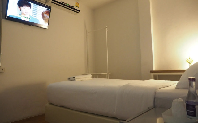 63 Bangkok Boutique Bed & Breakfast