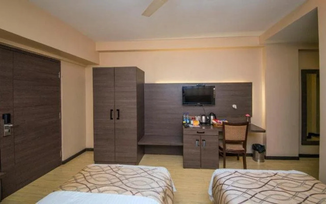 Yashwee International