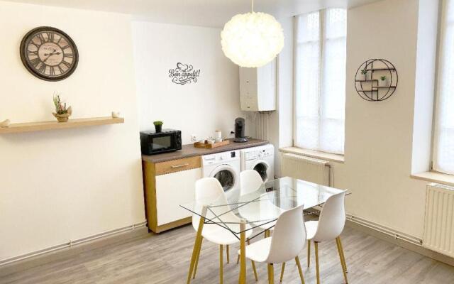 APPARTEMENT CHALEUREUX Wifi et parking gratuit