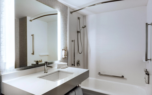 Holiday Inn Express Vancouver Airport Richmond by IHG