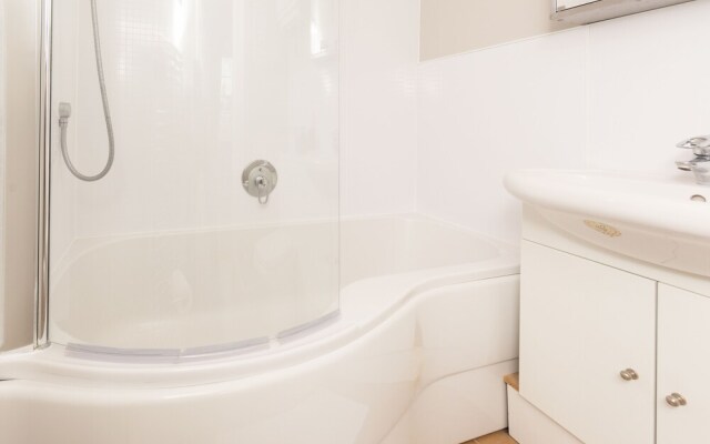 Luxury New Town 1 Bed Apartment
