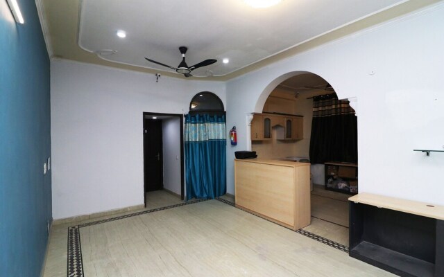 Oyo 42733 Silver Homes