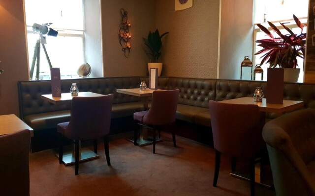 Fairburn Hotel