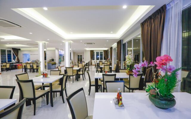 Hua Hin White Villa