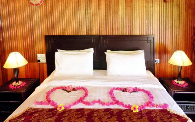 Pom Pom Island Resort