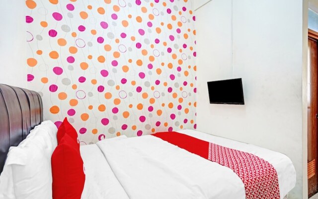 OYO 90801 Deanofaa Residence Syariah