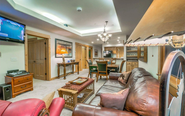 Canyon Creek Condominiums