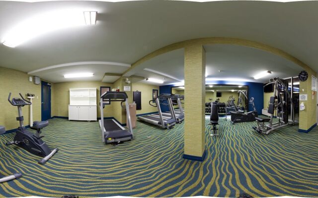 Four Points by Sheraton Point Edward Sarnia