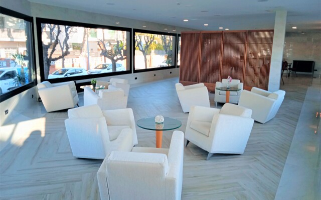 Hotel 153