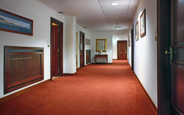 Le Cheminee Business Hotel