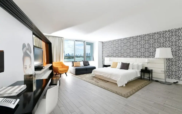Miami World Rental - Mondrian 808