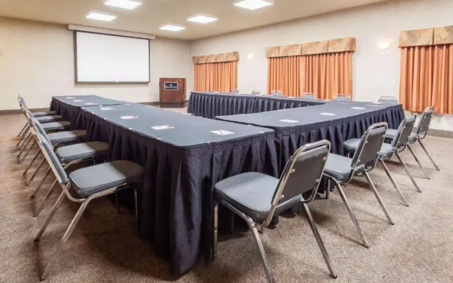 Ramada Camrose