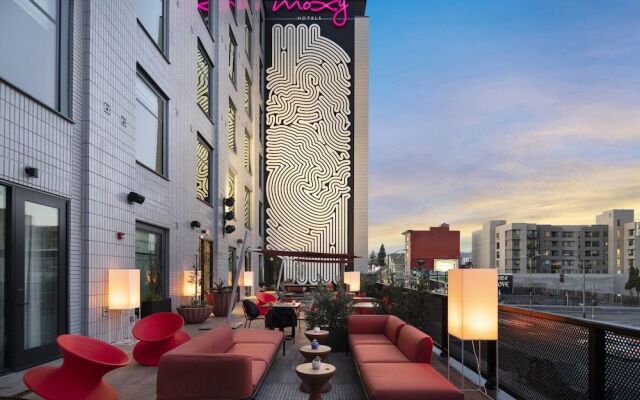 Moxy Oakland Downtown, A Marriott Hotel