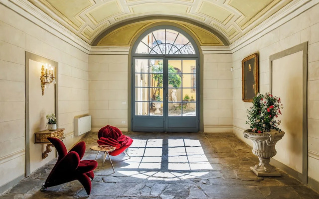 PALAZZO DELLA BIANCA- Royal Experience
