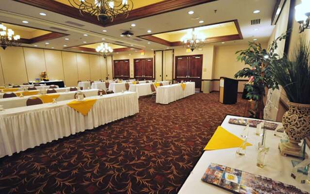 DoubleTree by Hilton Hotel Rocky Mount