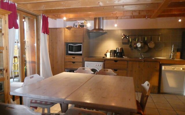 Chalet Village Courbaton