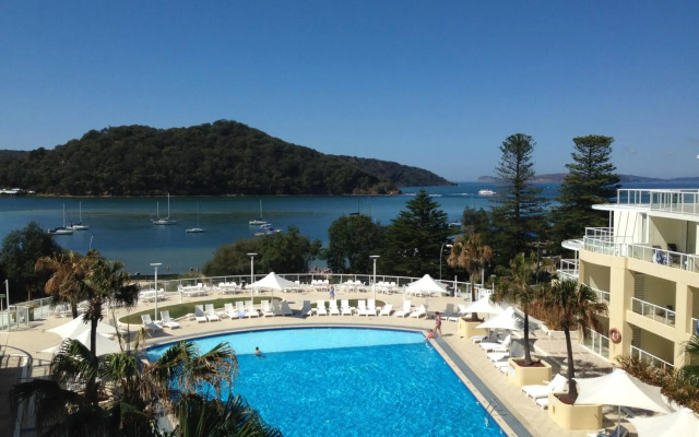 BASE Holidays - Ettalong Beach Premium Apartments