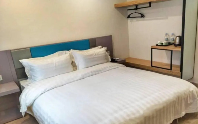 Motel 168 Shanghai Changping Road Metro Station Branch