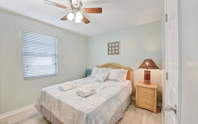 Seaside Villas 18 by Vtrips