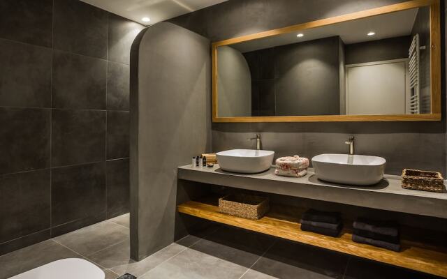 Alekos Beach Houses-Eternity