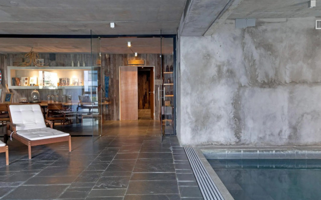 Oceana Suites Be House