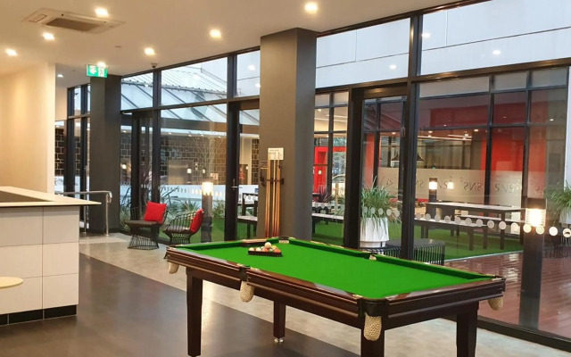 Essence Hotel Carlton