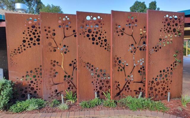 Barooga Country Inn Motel