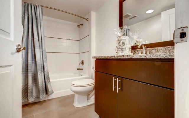 Global Luxury Suites at Tiverton Ave