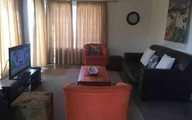 Cosy 2-bed House in Maseru for Perfect Calm and re