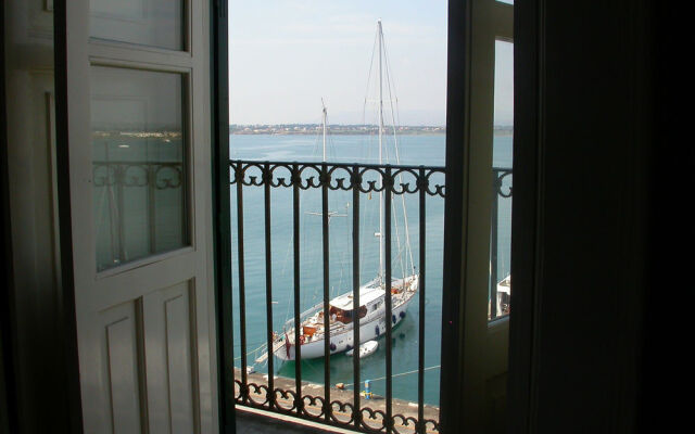 Ortigia Cameraconvista B&B