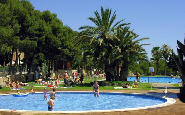 Good Standard Furnished Chalet on Nice Park
