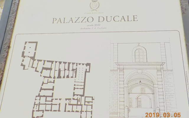 Piazza Duomo - Medieval Puglia's House