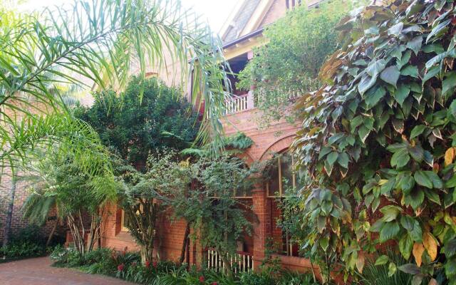 Simpson Of Potts Point