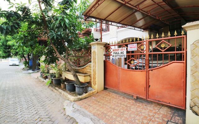 Rumah 451