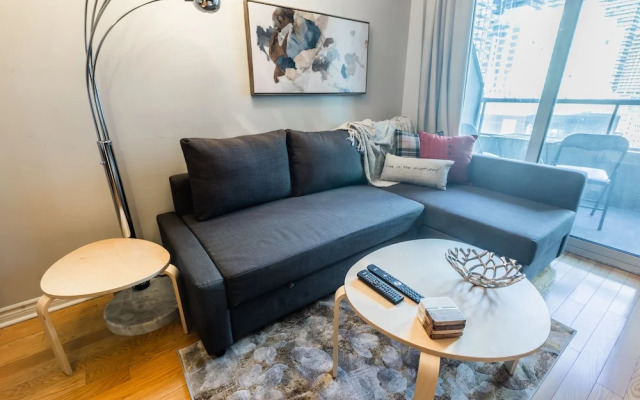 AOC Suites - Heart of Downtown  Condo