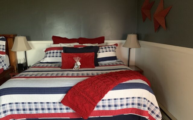 White House Inn on the Waterfront